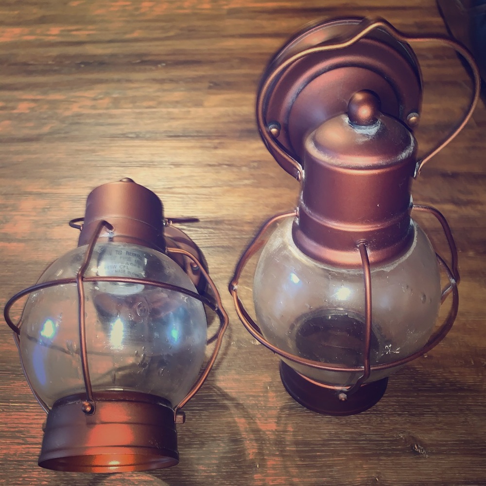 Light fixtures